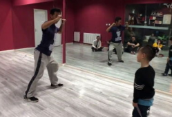 街舞教学视频,跟随节奏，舞动青春风采